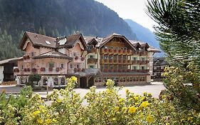Hotel Soreghes Gran Chalet